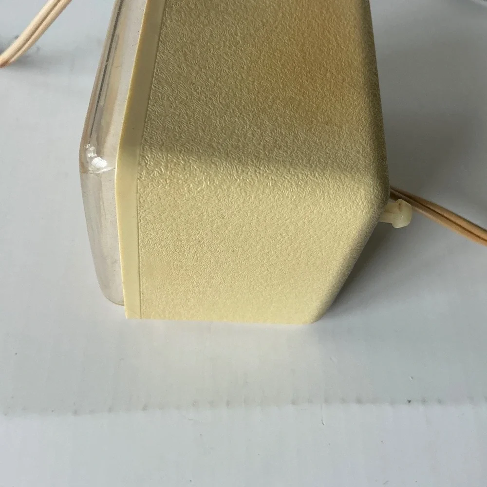 Timex Vintage Electric Alarm Clock Light Dial 7372-3A Cream Made in USA WORKS